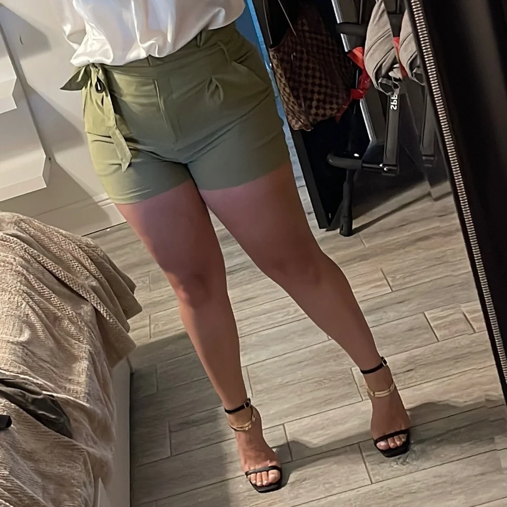 Short - Picture 4 of 4